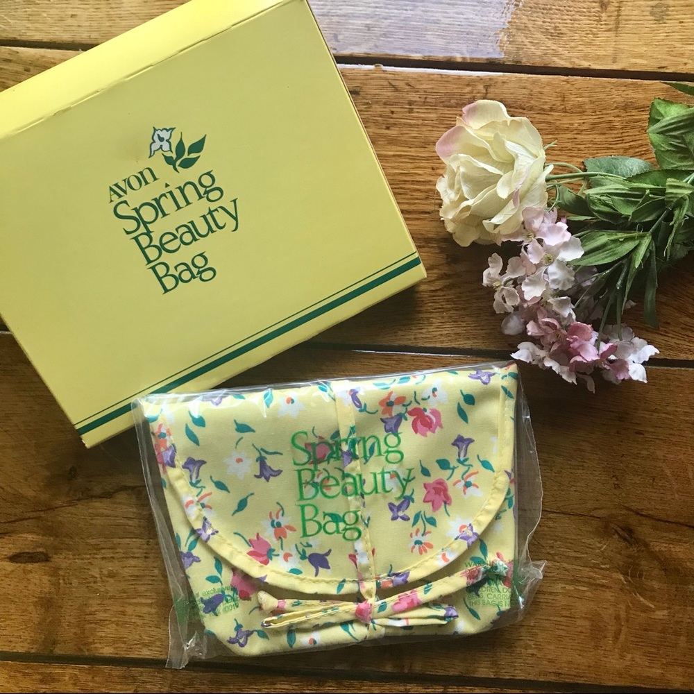 NIB Vintage 1981 Avon Spring Beauty Bag